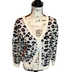 🐆 Andree by Unit Leopard Print Cardigan – Size Small | Excellent Condition